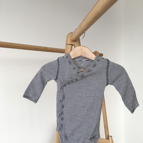 Striped Body suit ชุดบอดี้สูทคอจีนขาสั้นลายทาง