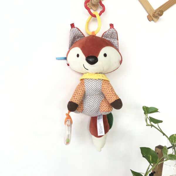 Skip hop bandana buddies activity fox ของเล่นแขวนผ้า