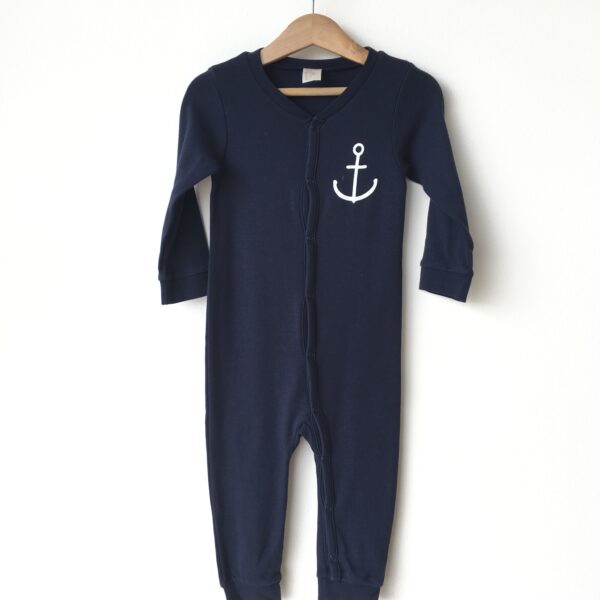 Anchor Pajamas ชุดนอนคอกลมขายาว ลายปักสมอเรือ