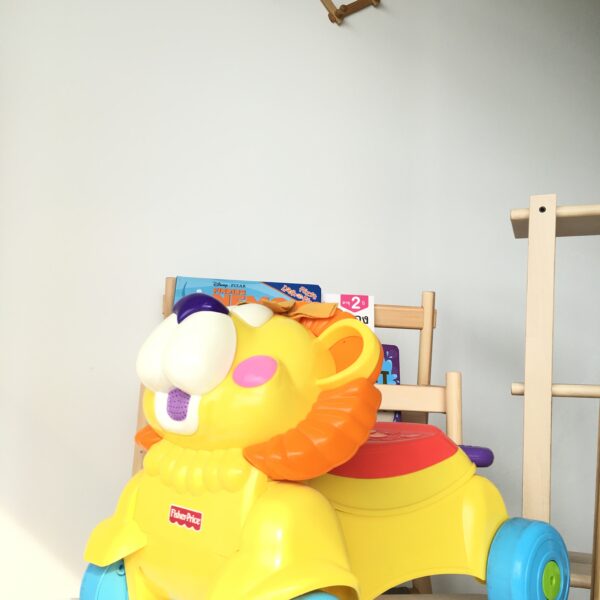 Step and Ride Lion รถขับแบบมีเสียงรูปสิงโต