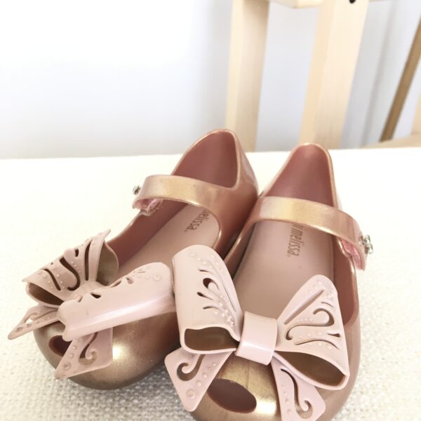 Bows Detailing Sandals รองเท้าแตะติดโบว์