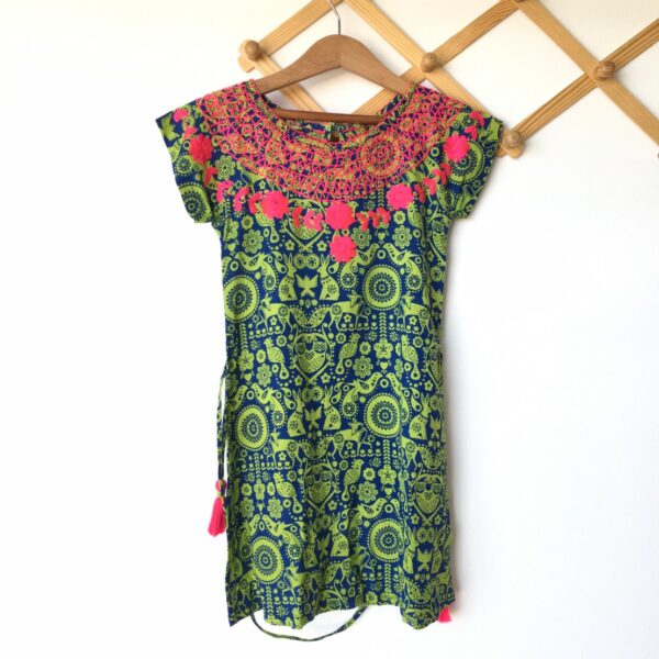 Dress ชุดเดรสลวดลายสวยงาม