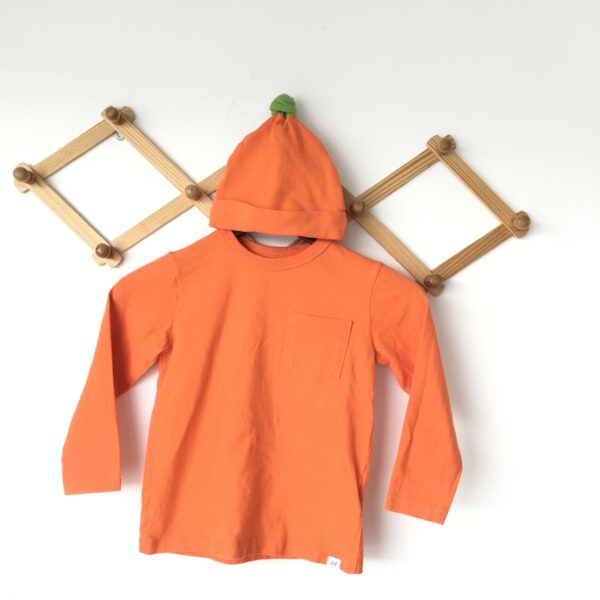 Orange long sleeve shirt and hat เสื้อแขนยาวสีส้มพร้อมหมวก