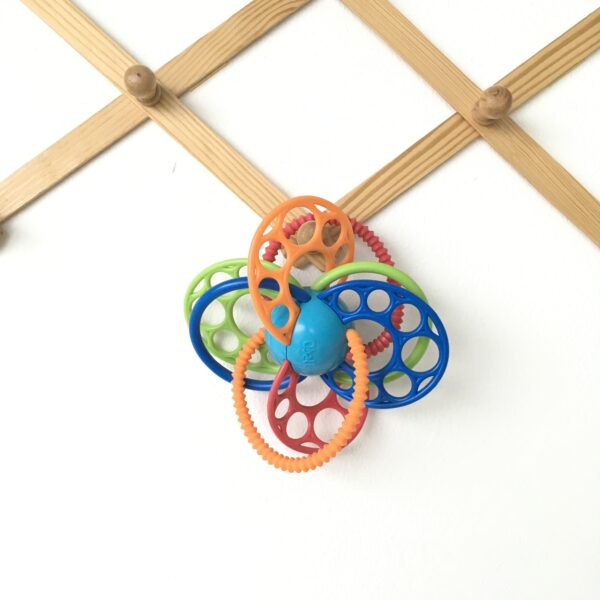 Oball Flexi Loops ของเล่นเด็กยางกัด