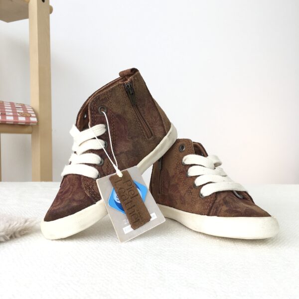 Zara baby footwear collection รองเท้าบูทผ้าใบแฟชั่นสำหรับเด็กผู้ชาย